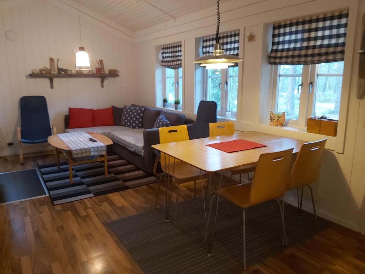 Hallestrand Cottage Krabban Стромстад Экстерьер фото